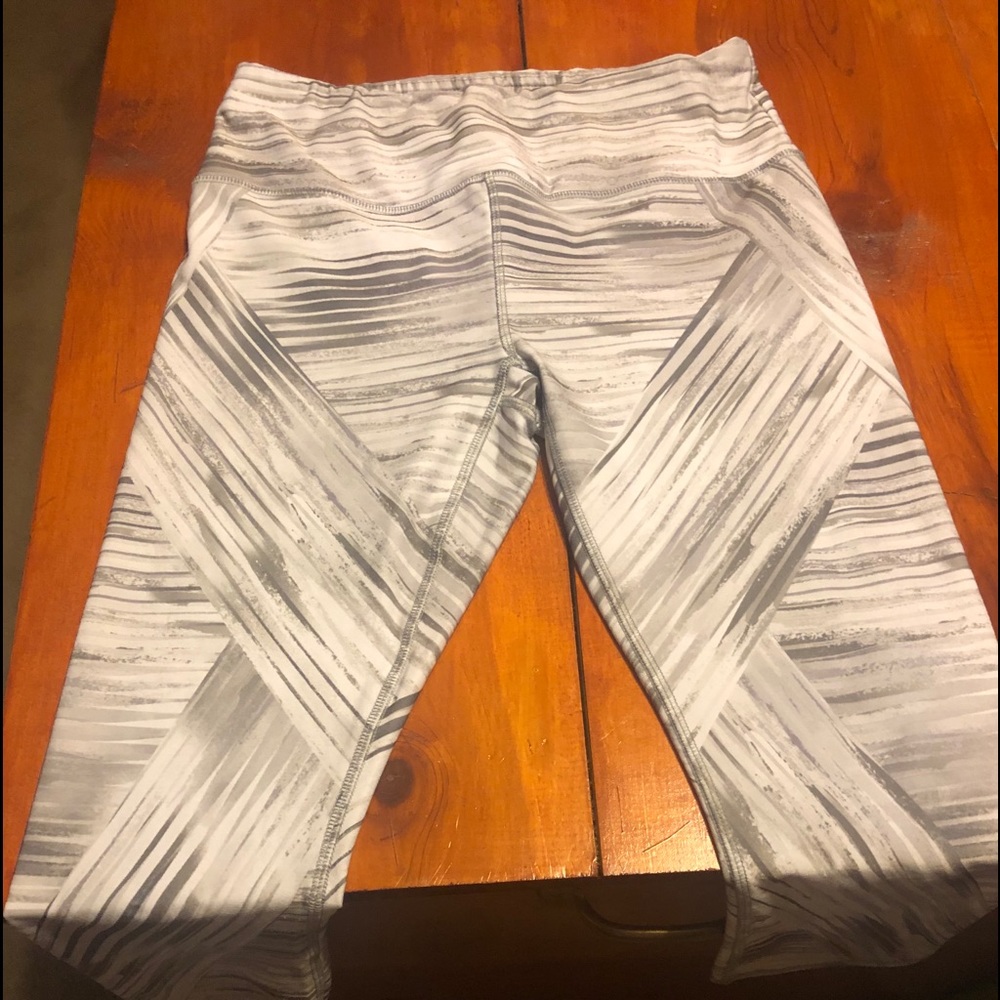Reebok gray & white leggings.Worn only a few times
